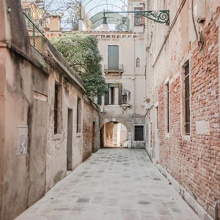 Gondola, San Giacomo Венеция Экстерьер фото