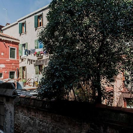 Gondola, San Giacomo Венеция Экстерьер фото